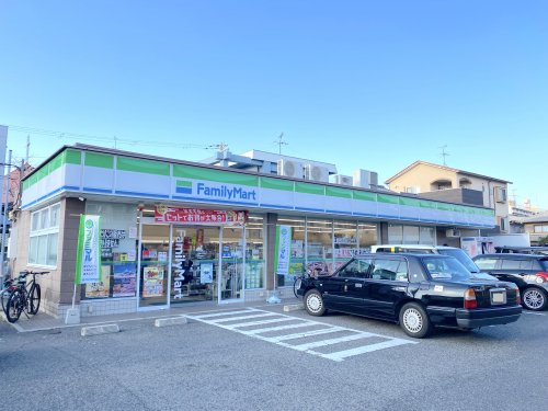 コンビニ　ファミリーマート 和泉伯太町店（コンビニ）まで406m