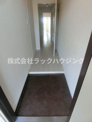 玄関　【お部屋さがしはラックハウジングにお問合せ下さいませ♪】