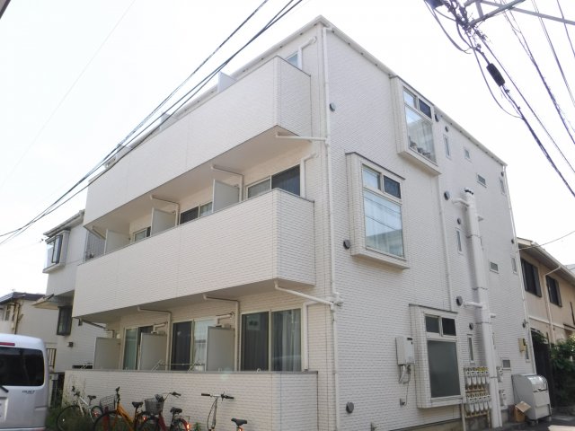 建物外観　2014年完成オートロック完備♪