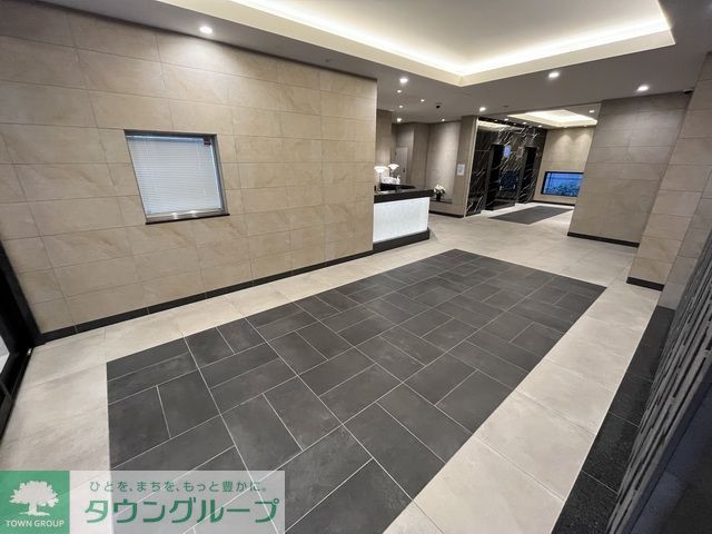 エントランス　エントランス