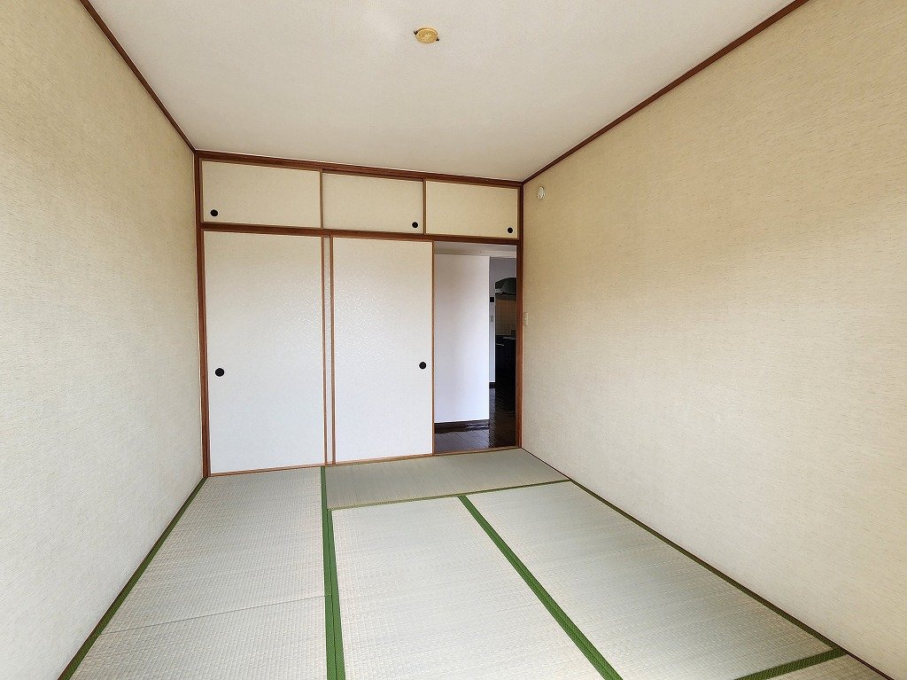 収納　天袋付きたっぷり収納　隣のお部屋の生活音が軽減スラブ壁