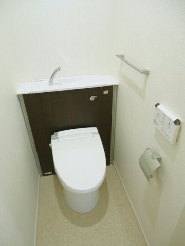 トイレ　シンプルで使いやすいトイレです