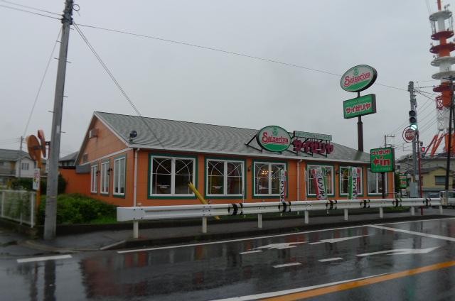 飲食店　サイゼリア（飲食店）まで1080m