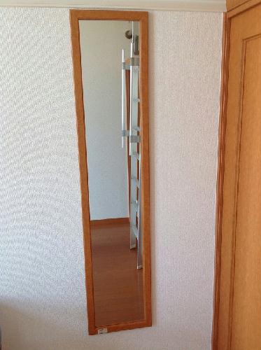 その他設備　お部屋に姿見も付いています。