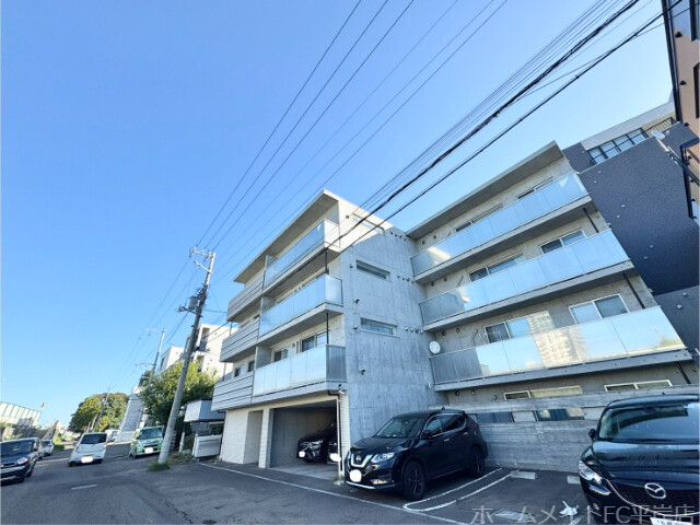 建物外観　とってもきれいなデザイナーズ物件♪