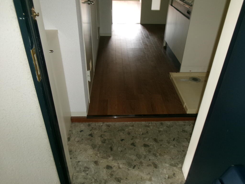 玄関　※現況を優先させていただきます。