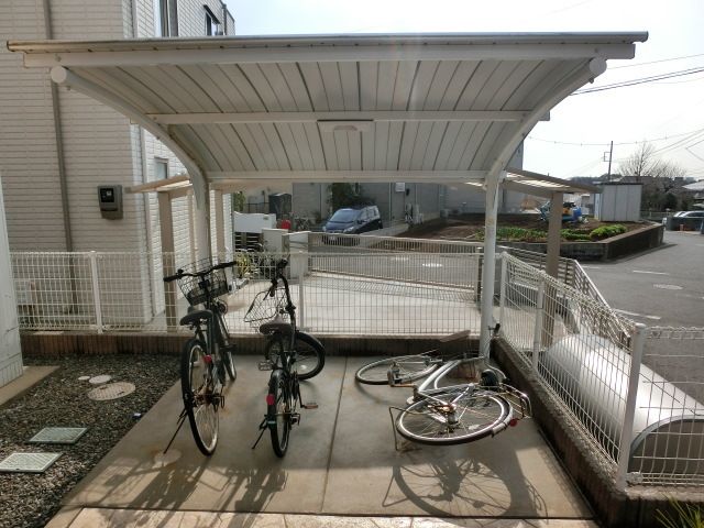 その他共有部分　駐輪場もございます