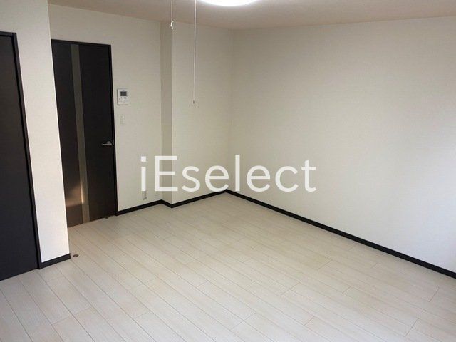 その他部屋・スペース　10帖のゆとりある居室！