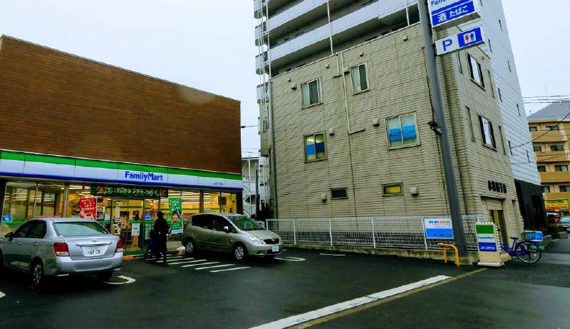 コンビニ　ファミリーマート 八広六丁目店（コンビニ）まで500m