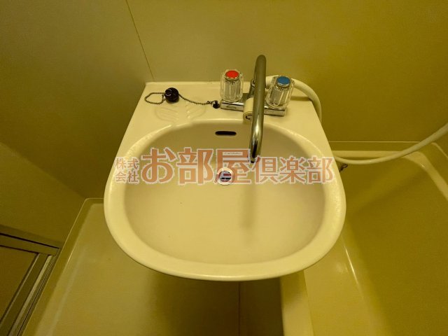 洗面設備　落ち着いたトイレです