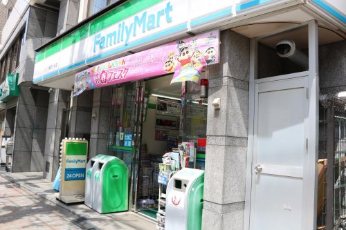 コンビニ　ファミリーマート シンヤ雑司が谷店（コンビニ）まで507m