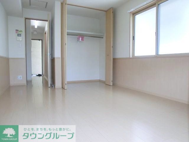 その他部屋・スペース　バルコニーから見た居室