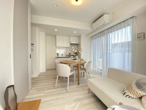 居室・リビング　別号室（１LDK）のモデルルーム写真です。参考にして下さい。