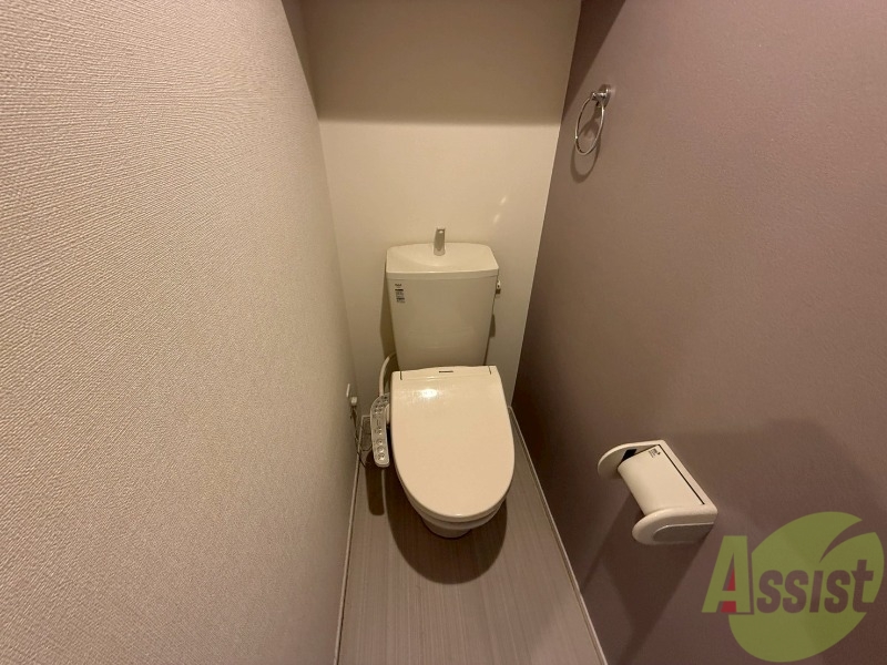 トイレ　トイレはウォシュレット付きです。シャワートイレは嬉しいですね