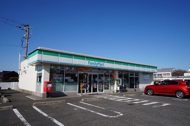 コンビニ　ファミリーマート菜の花大橋西店（コンビニ）まで550m