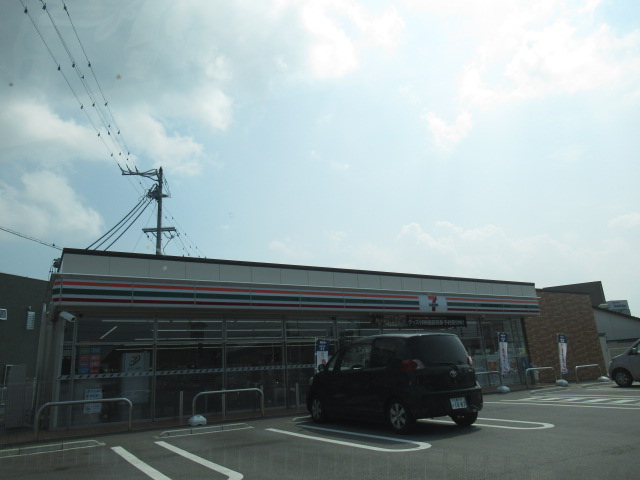 コンビニ　セブンイレブン伊勢市小俣町宮前店（コンビニ）まで749m