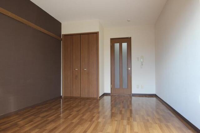 マンション秀の居間写真