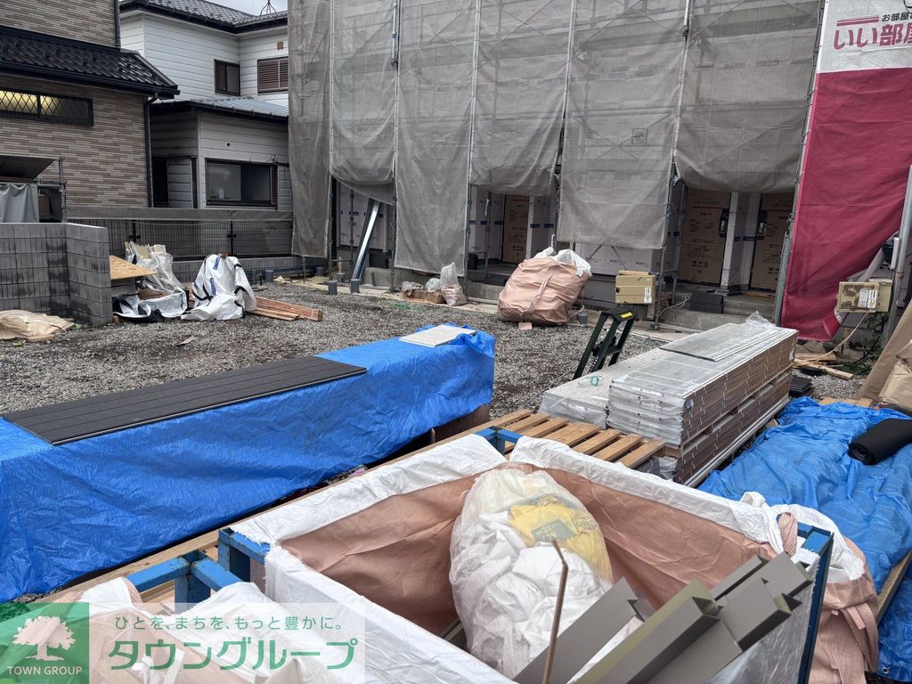 エントランス　駐車場