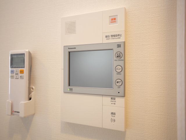 セキュリティ　モニター付きインターホンです
