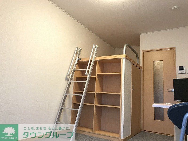 居室・リビング　1階はフローリング仕様です。