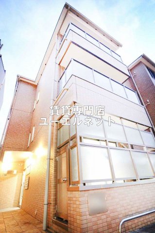 建物外観　シンプルで洗練されたデザインが毎日の暮らしに心地よさをプラス
