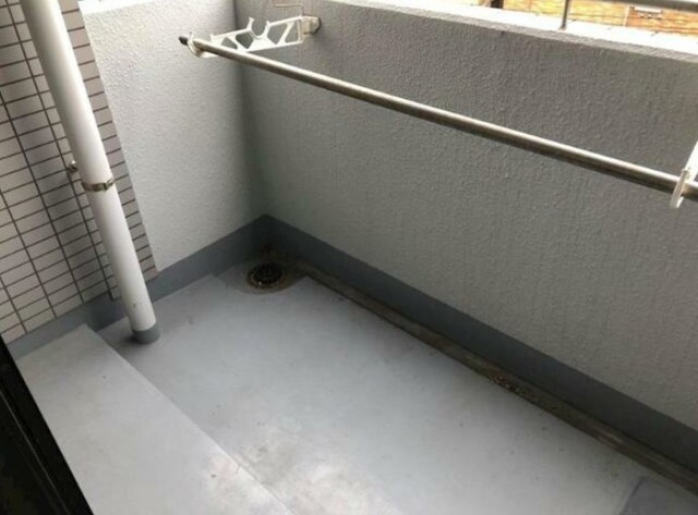 バルコニー　バルコニーあります