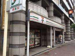 コンビニ　セブンイレブン京都烏丸高辻店（コンビニ）まで265m