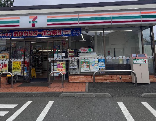 コンビニ　セブンイレブン 小金井東町2丁目店（コンビニ）まで105m