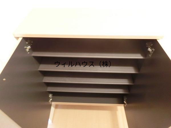 玄関　シューズボックス！