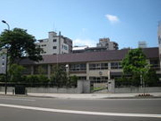 幼稚園・保育園　大通幼稚園（幼稚園・保育園）まで890m