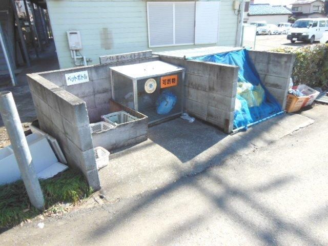 エントランス　☆ゴミの分別はしっかりと☆
