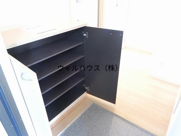 玄関　シューズボックス！