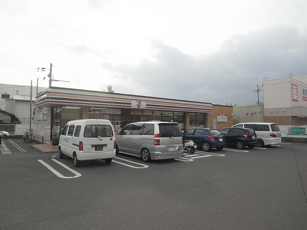 コンビニ　セブンイレブン 城陽平川店（コンビニ）まで462m