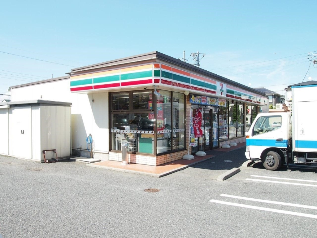 コンビニ　セブンイレブン 河内下岡本店（コンビニ）まで300m