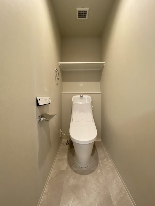 トイレ　※同タイプのお部屋です。ご参考までに