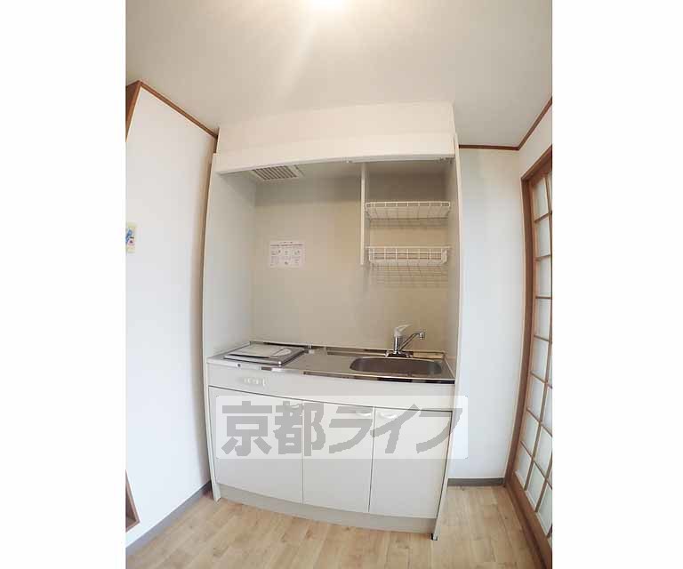 キッチン　コンパクトなキッチンです。