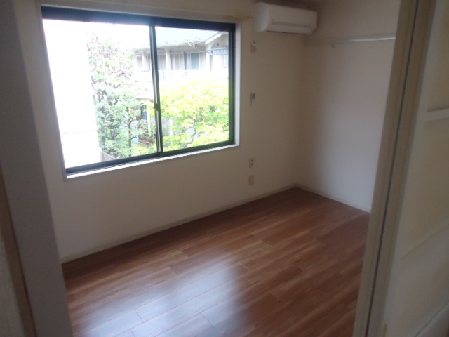 居室・リビング　別部屋参考用写真