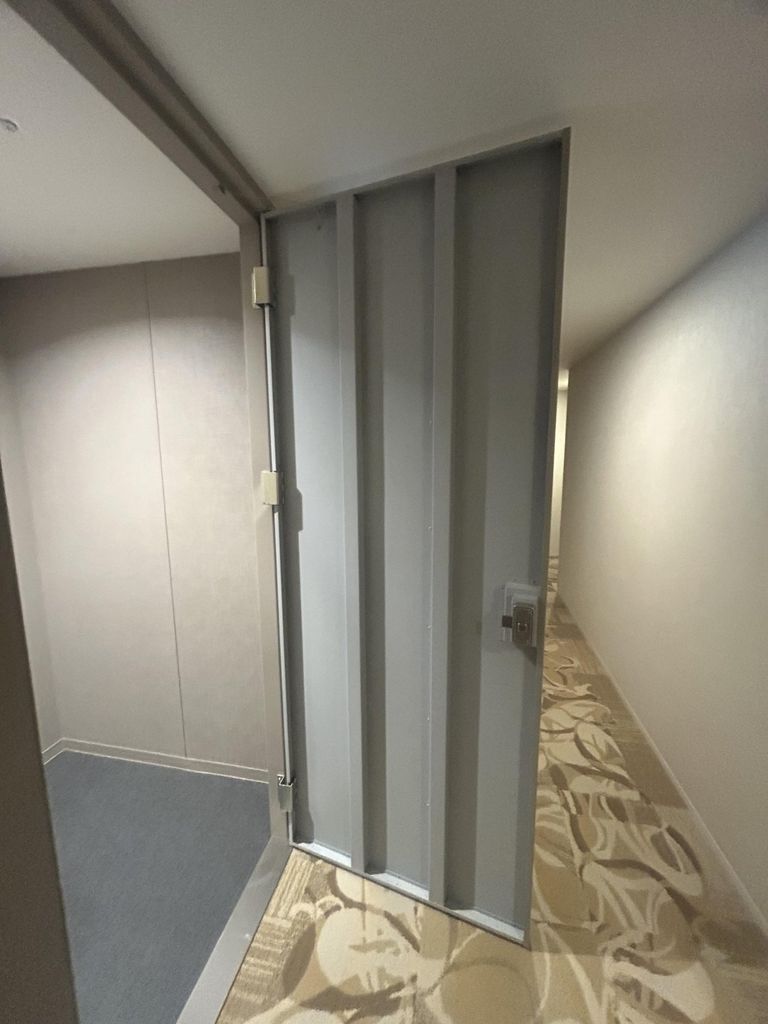収納　共用廊下にトランクルーム有り