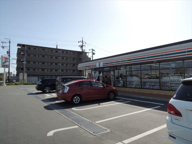 コンビニ　セブンイレブン（コンビニ）まで365m