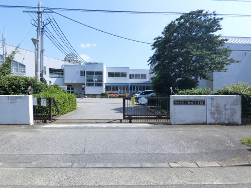 小学校　印西市立 小倉台小学校（小学校）まで978m