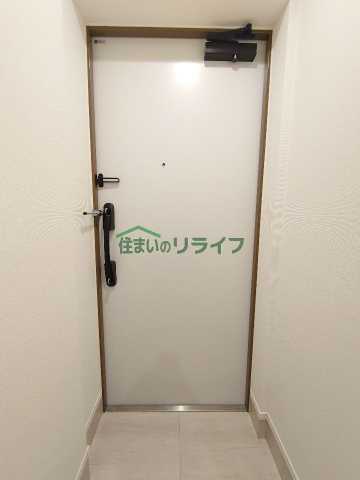 玄関　ウェルスクエアイズム四谷大京町