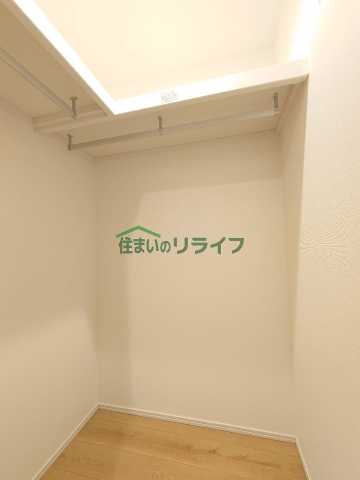 収納　ウェルスクエアイズム四谷大京町