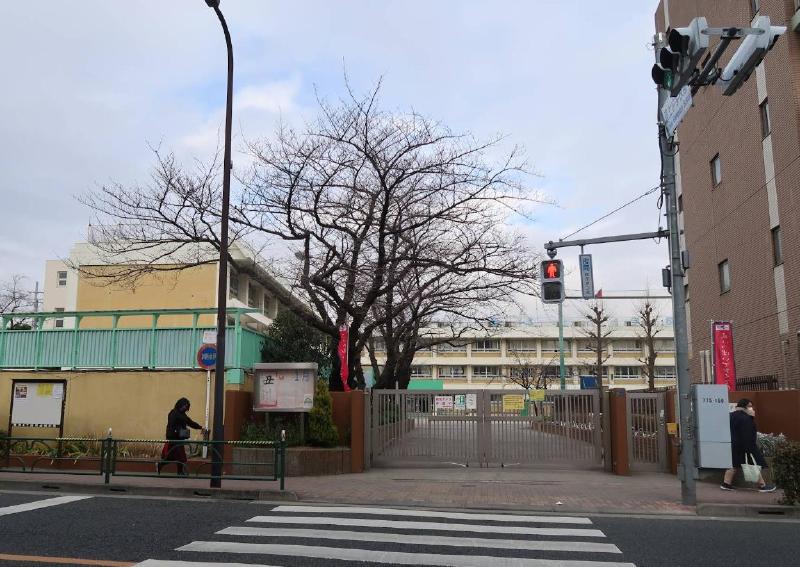 小学校　葛飾区立道上小学校（小学校）まで250m