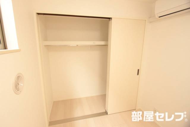 収納　３０１号室写真（反転タイプ）