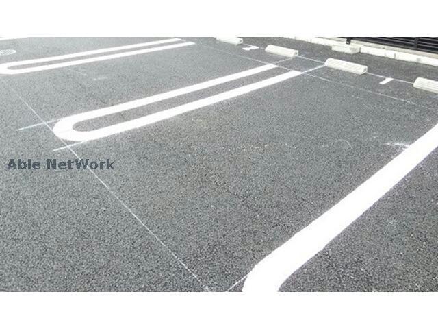 駐車場　駐車場