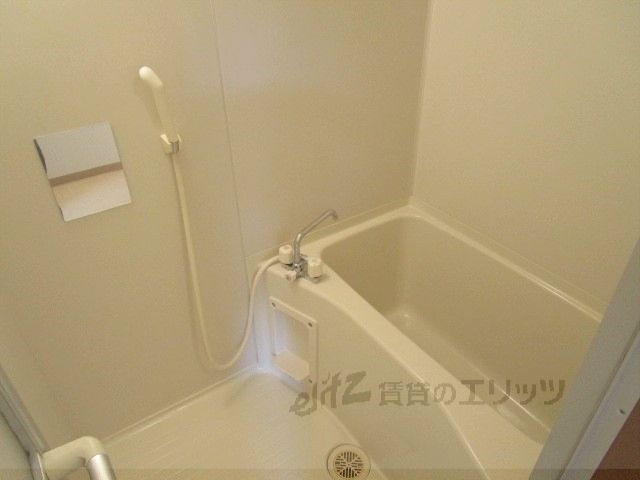 バス・シャワールーム　風呂