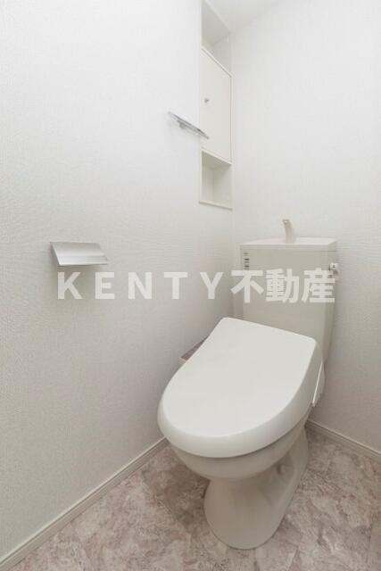 トイレ　コンパクトで使いやすいトイレです