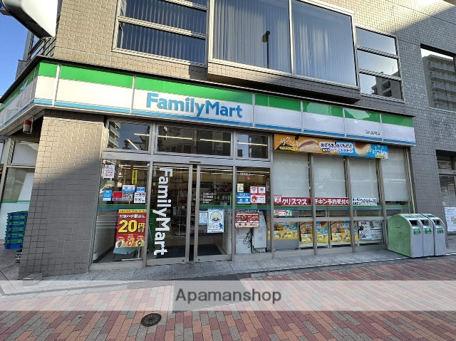 コンビニ　ファミリーマート深川高橋店（コンビニ）まで158m