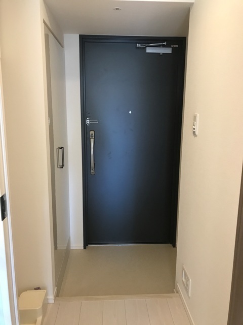 玄関　※写真は同タイプ住戸です。