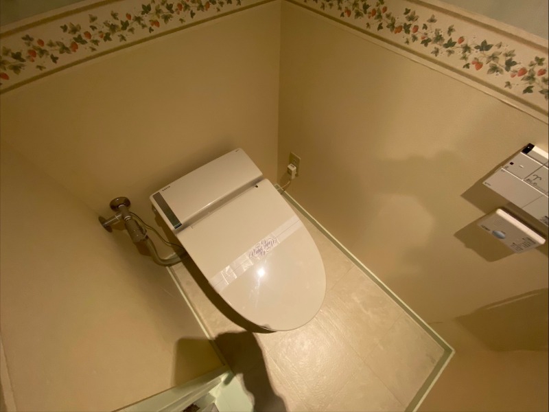 トイレ　トイレです。ウォシュレット付を探している方、おすすめです！